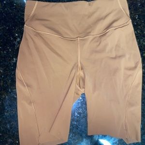 High Rise Fast and Free shorts. Lululemon size 8